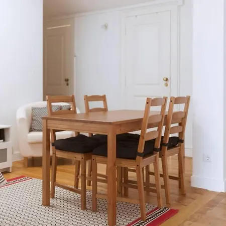 Blue Point Lisbon, Bairro Alto Апартаменты *