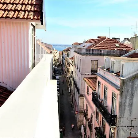Blue Point Lisbon, Bairro Alto * Лиссабон